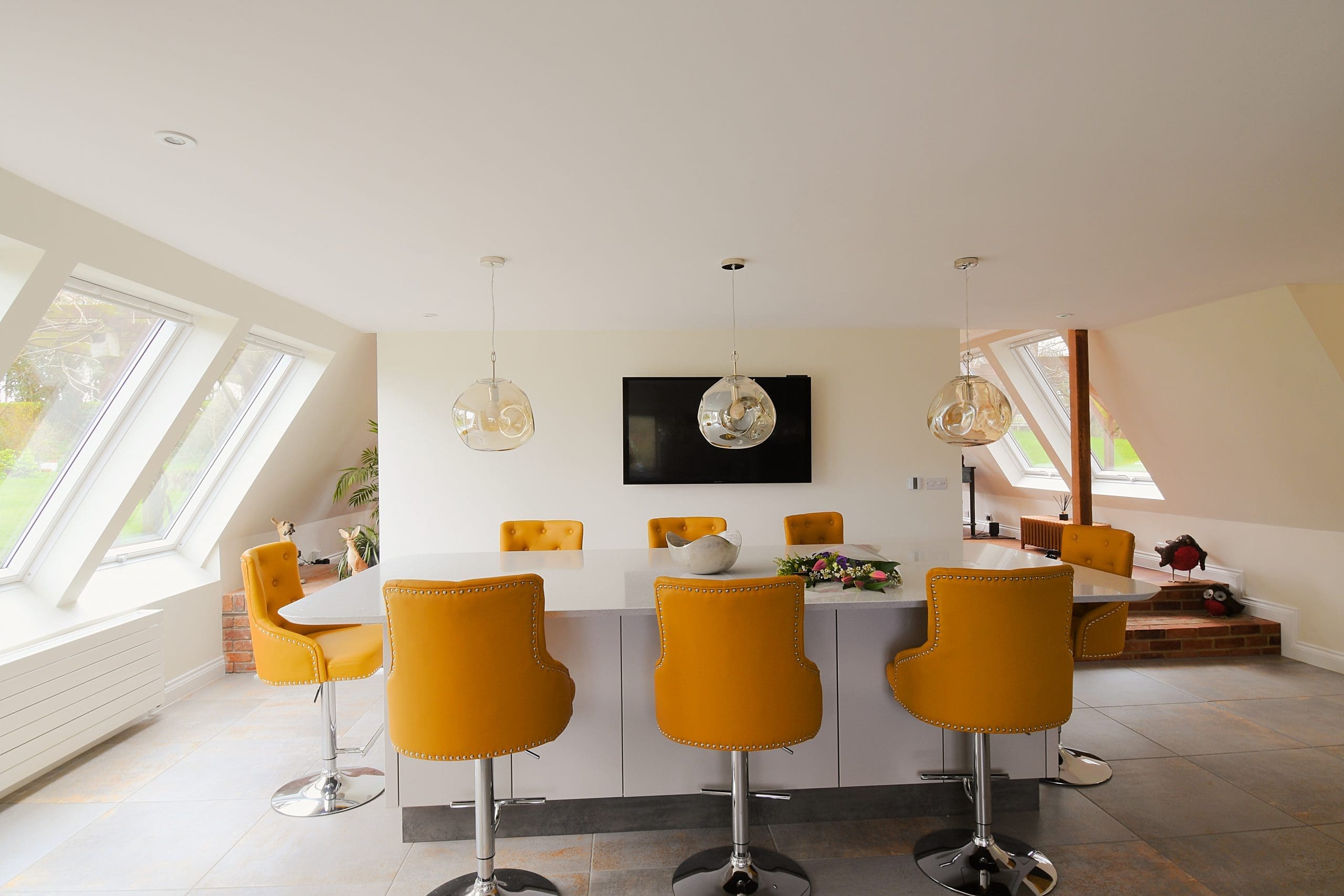 Oxide and Cashmere Kitchen with Flowers Two Tone, Central Island with S-Box with Quartz Worktops Stonemill Kitchens