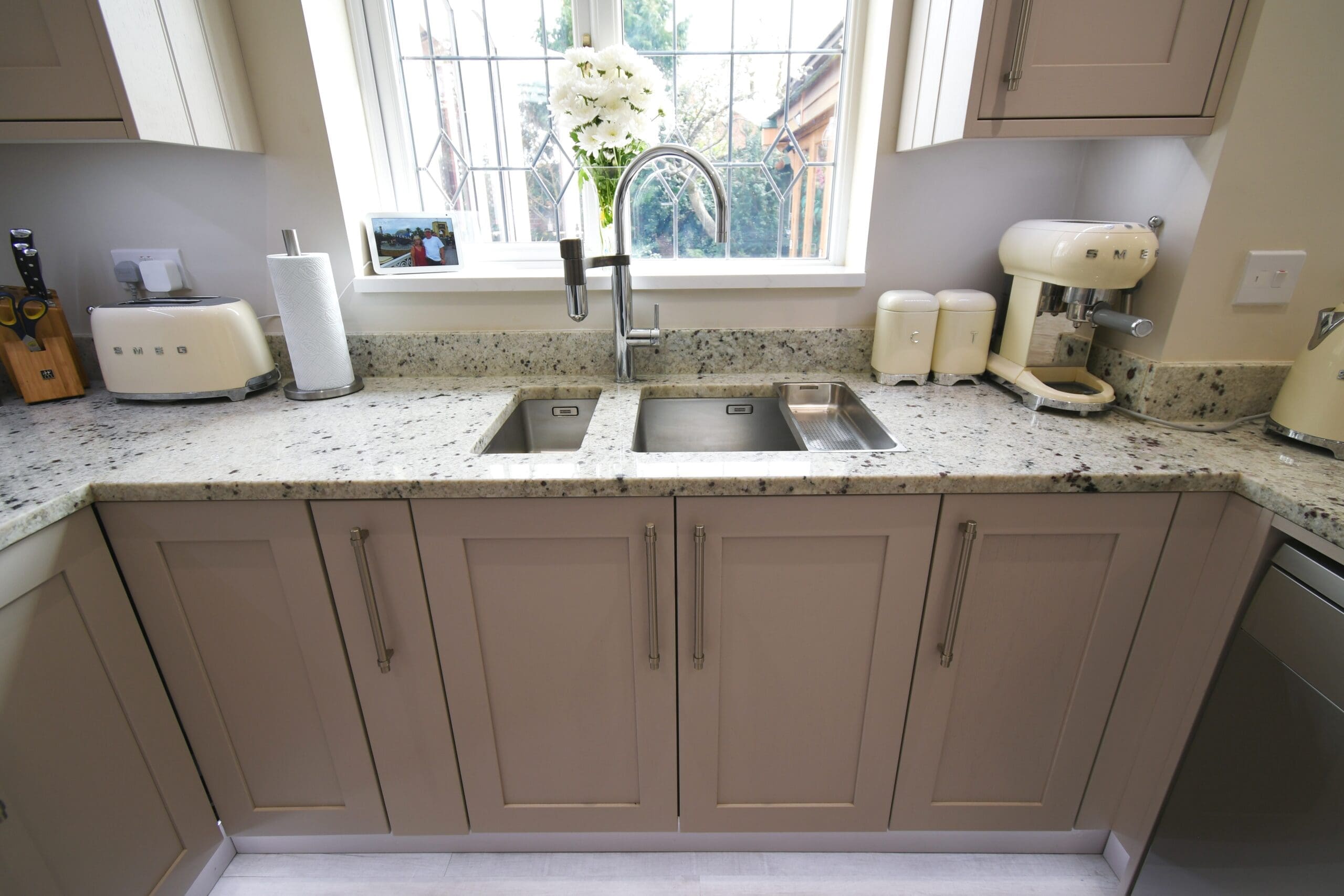 Cashmere Skinny Shaker Kitchen Granite Worktop Franke Stainless Steel Tap and Sink Stonemill Kitchens