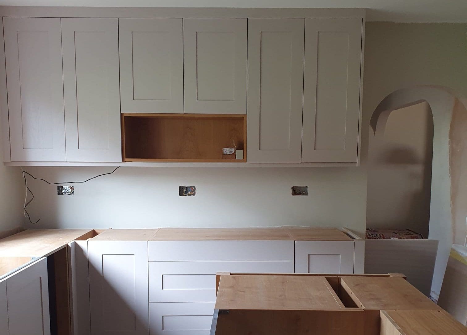 Kaelo in brushed gold finish